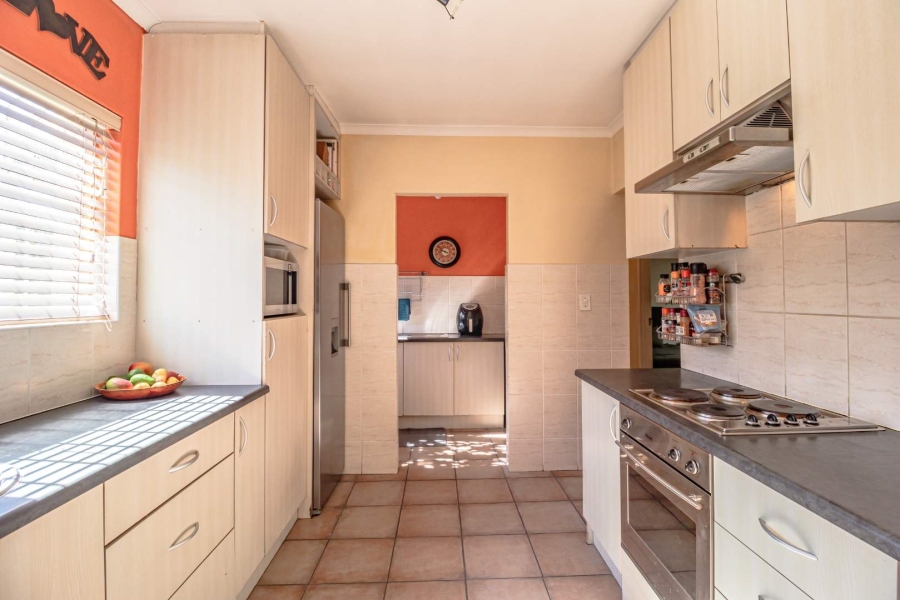 3 Bedroom Property for Sale in Loucharmante Western Cape